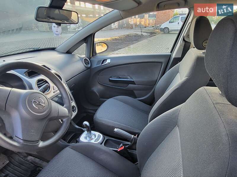 Хэтчбек Opel Corsa 2008 в Хмельницком