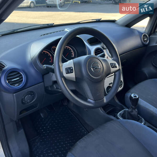 Хэтчбек Opel Corsa 2007 в Ужгороде