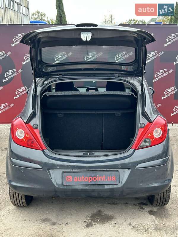 Хетчбек Opel Corsa 2014 в Сумах