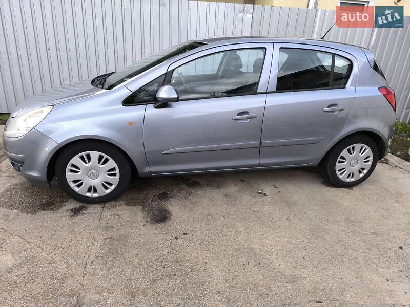 Хетчбек Opel Corsa 2007 в Охтирці