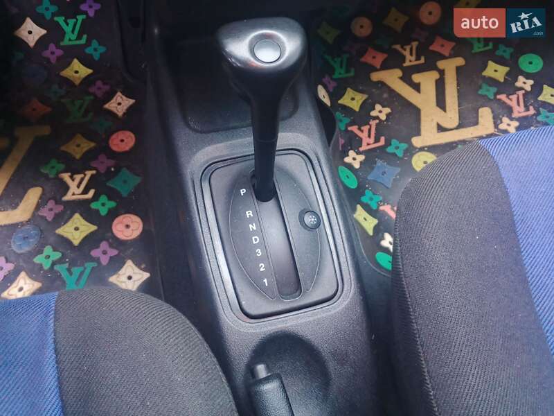 Хэтчбек Opel Corsa 1999 в Корсуне-Шевченковском