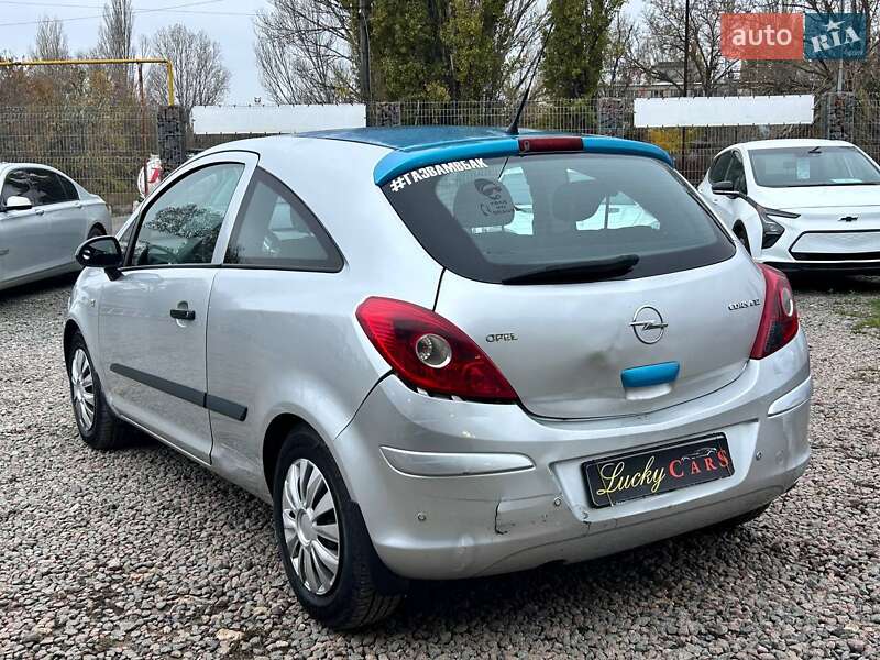 Хэтчбек Opel Corsa 2007 в Одессе