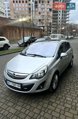 Хэтчбек Opel Corsa 2014 в Ивано-Франковске