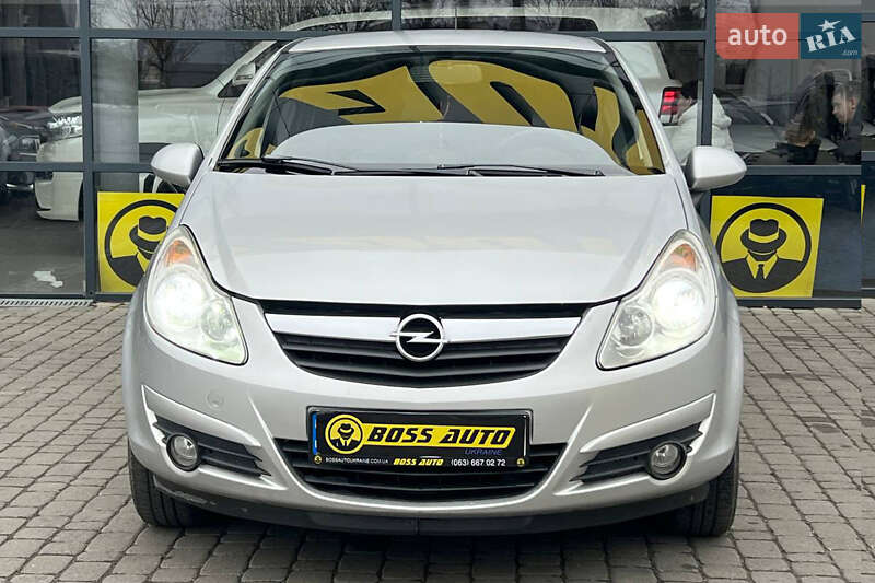 Хетчбек Opel Corsa 2008 в Івано-Франківську