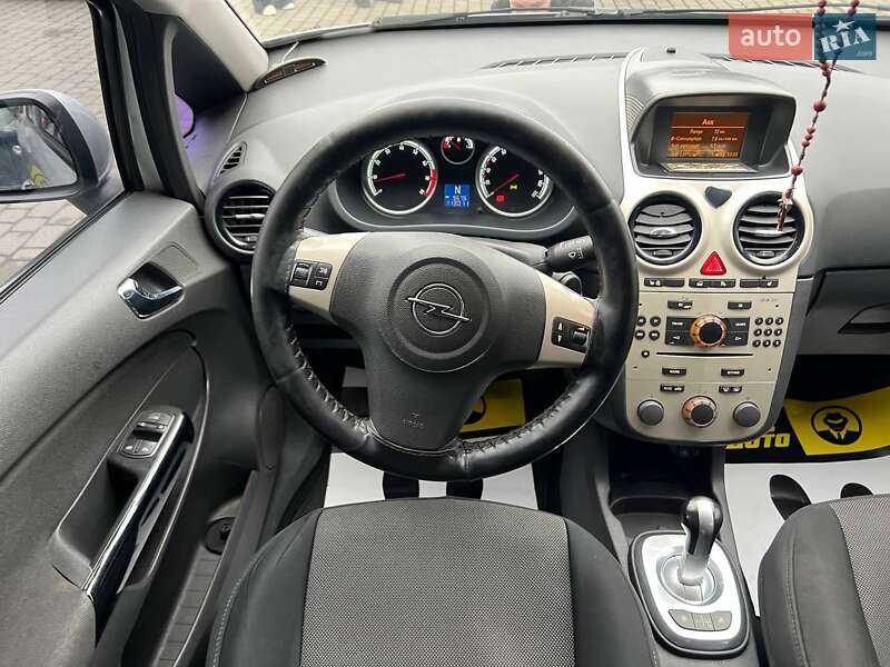 Хетчбек Opel Corsa 2008 в Івано-Франківську