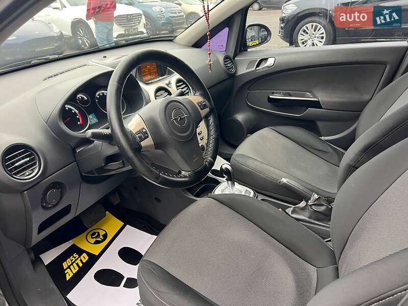 Хетчбек Opel Corsa 2008 в Івано-Франківську