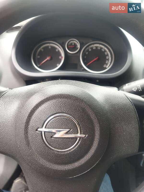 Хетчбек Opel Corsa 2007 в Києві фото 10 Хетчбек Opel Corsa 2007 в Києві