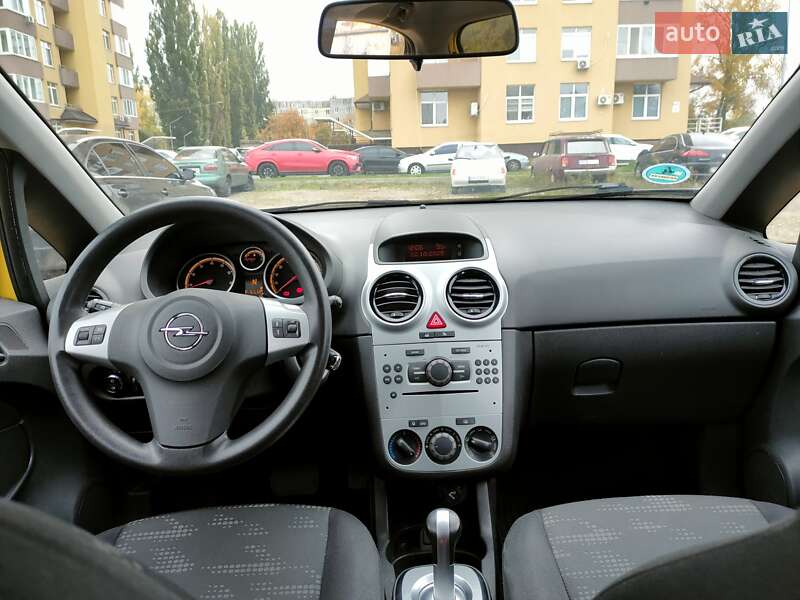 Хетчбек Opel Corsa 2013 в Борисполі