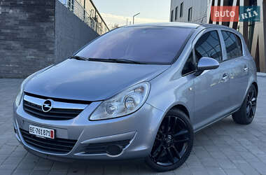 Хэтчбек Opel Corsa 2008 в Луцке