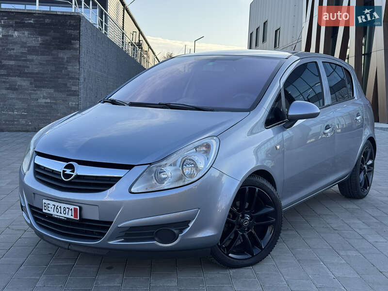 Хэтчбек Opel Corsa 2008 в Луцке фото Хэтчбек Opel Corsa 2008 в Луцке