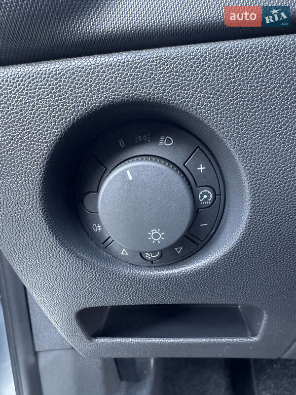 Хэтчбек Opel Corsa 2008 в Луцке фото 35 Хэтчбек Opel Corsa 2008 в Луцке