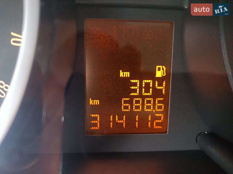 Хэтчбек Opel Corsa 2011 в Городке