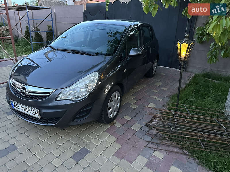 Хетчбек Opel Corsa 2012 в Вінниці