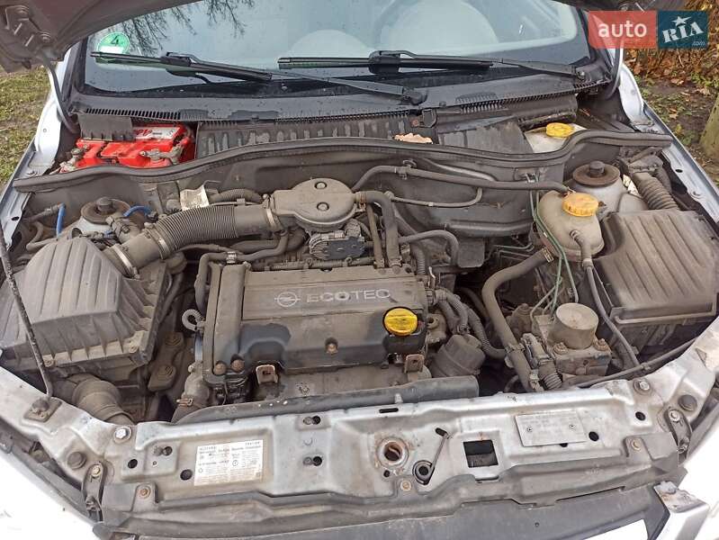 Хэтчбек Opel Corsa 2004 в Львове фото 6 Хэтчбек Opel Corsa 2004 в Львове
