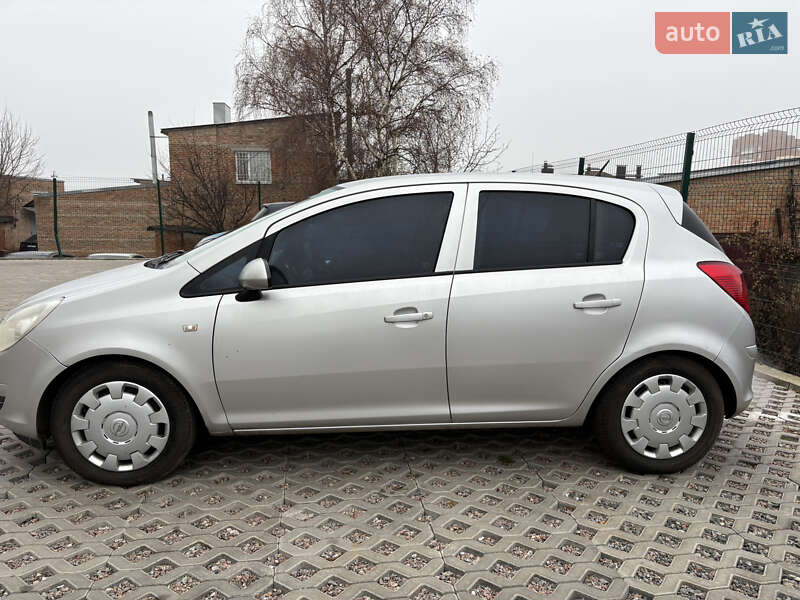 Хетчбек Opel Corsa 2008 в Полтаві