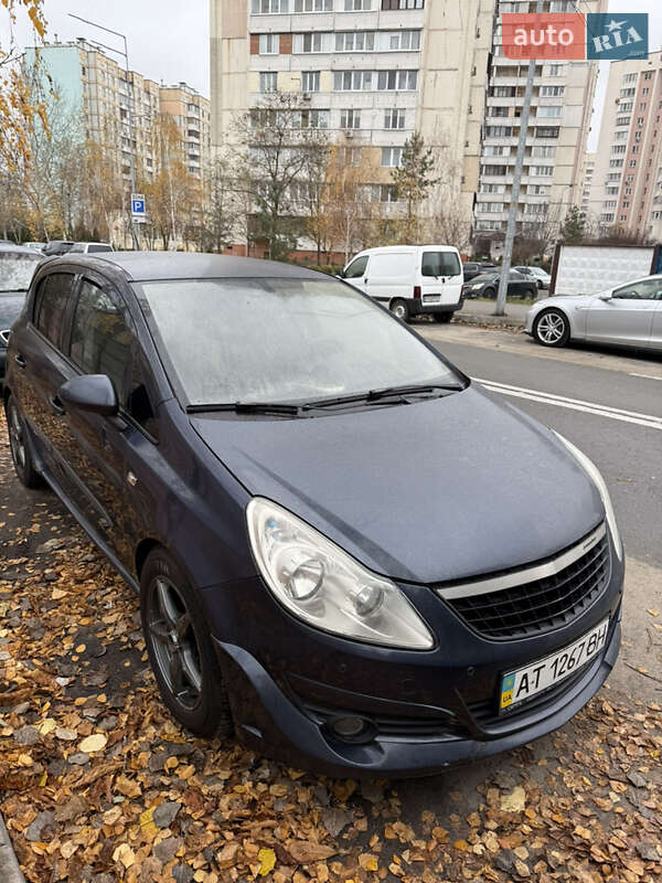 Хэтчбек Opel Corsa 2007 в Киеве