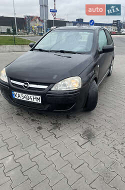 Хэтчбек Opel Corsa 2005 в Киеве