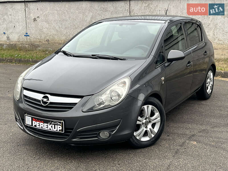 Хетчбек Opel Corsa 2010 в Києві