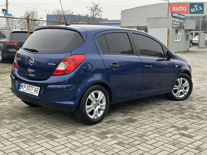 Хетчбек Opel Corsa 2012 в Запоріжжі