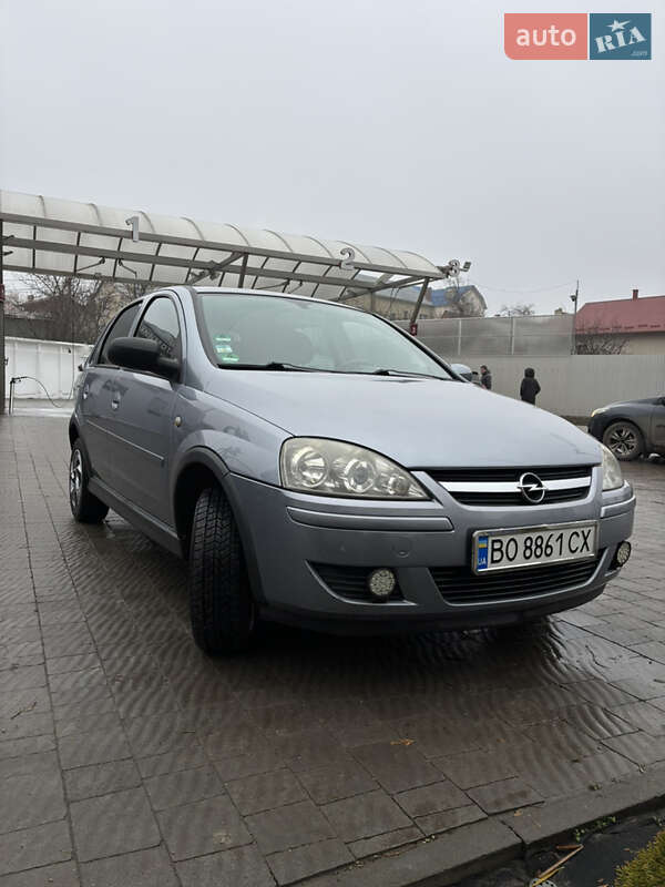Хэтчбек Opel Corsa 2005 в Тернополе