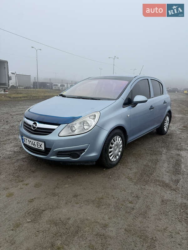 Хэтчбек Opel Corsa 2008 в Львове