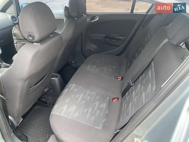 Хетчбек Opel Corsa 2011 в Коломиї