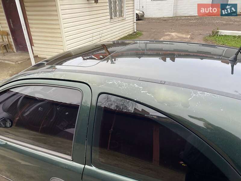 Хэтчбек Opel Corsa 2002 в Ромнах