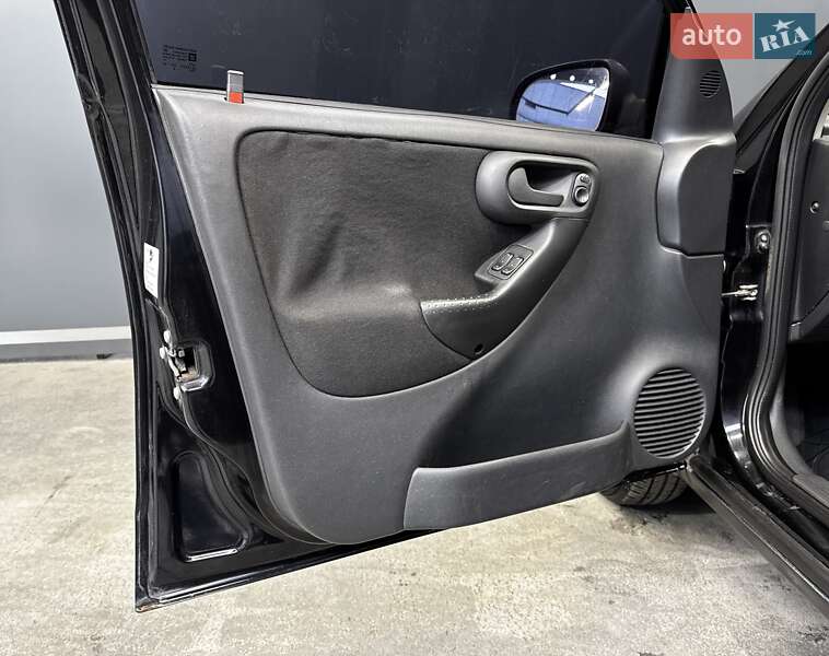 Хэтчбек Opel Corsa 2006 в Киеве фото 32 Хэтчбек Opel Corsa 2006 в Киеве