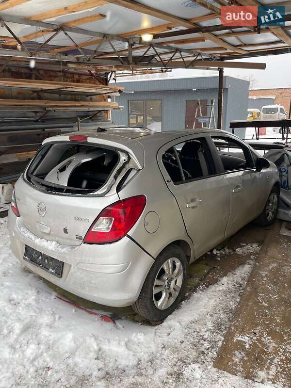 Хетчбек Opel Corsa 2013 в Запоріжжі фото 3 Хетчбек Opel Corsa 2013 в Запоріжжі