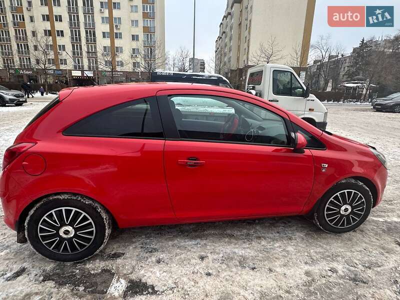 Хетчбек Opel Corsa 2010 в Софіївській Борщагівці фото 3 Хетчбек Opel Corsa 2010 в Софіївській Борщагівці