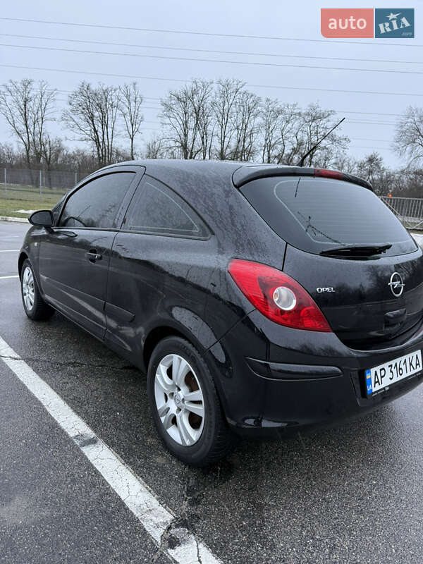 Хэтчбек Opel Corsa 2007 в Запорожье
