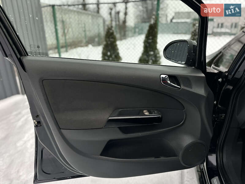 Хэтчбек Opel Corsa 2010 в Виннице