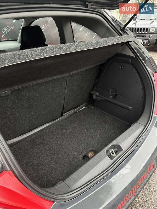 Хэтчбек Opel Corsa 2014 в Сумах