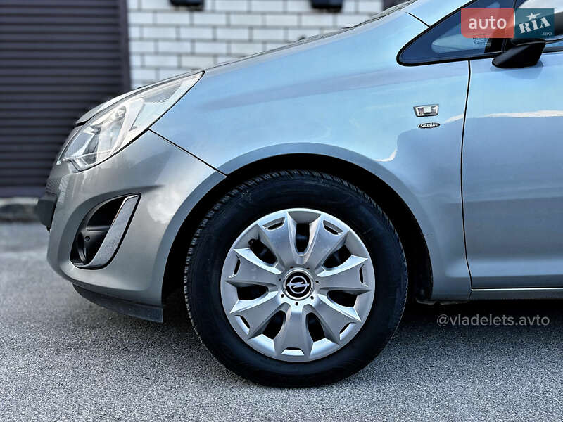 Хэтчбек Opel Corsa 2011 в Запорожье