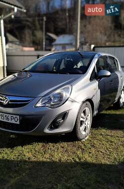 Хэтчбек Opel Corsa 2011 в Львове