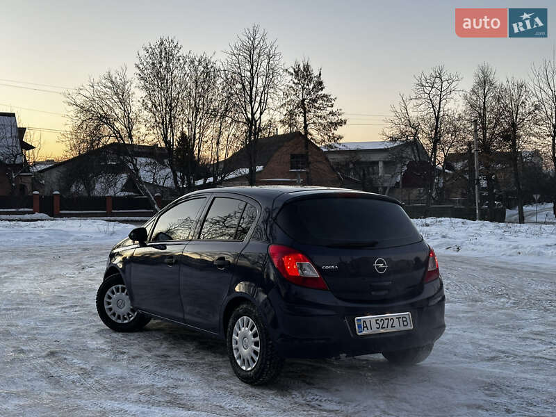 Хэтчбек Opel Corsa 2009 в Боярке