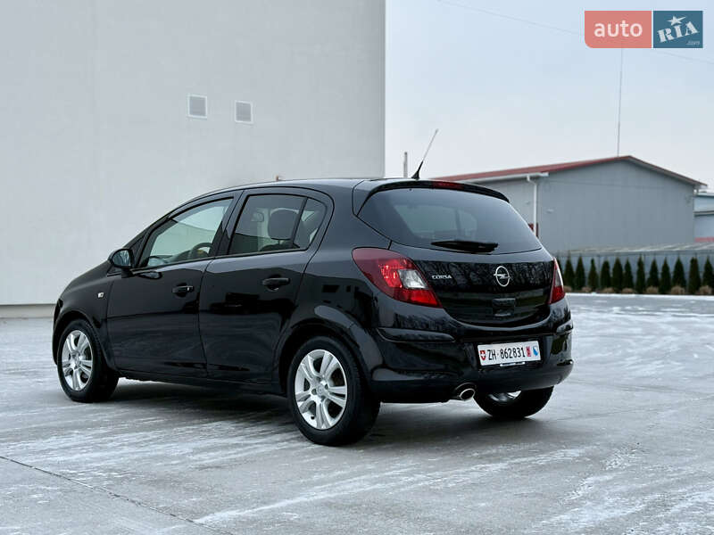 Хэтчбек Opel Corsa 2009 в Луцке
