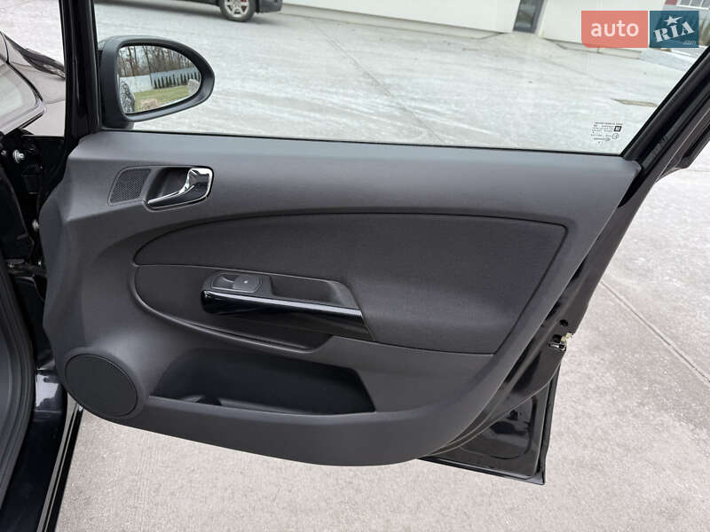 Хэтчбек Opel Corsa 2009 в Луцке