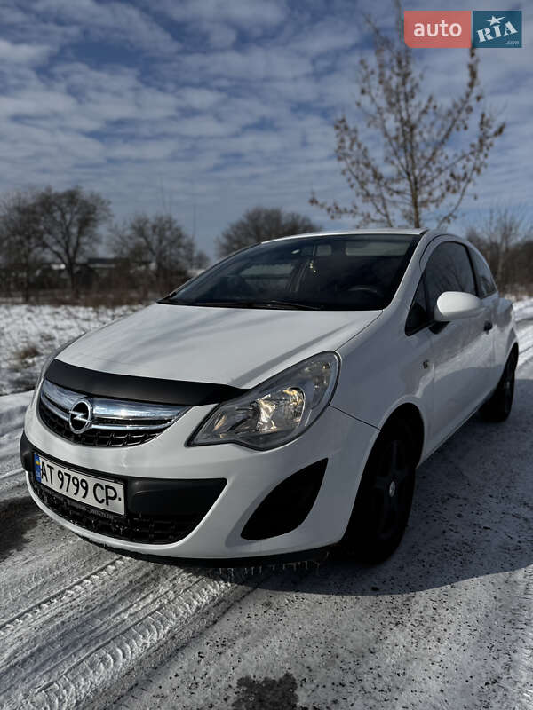 Хэтчбек Opel Corsa 2011 в Снятине фото 3 Хэтчбек Opel Corsa 2011 в Снятине