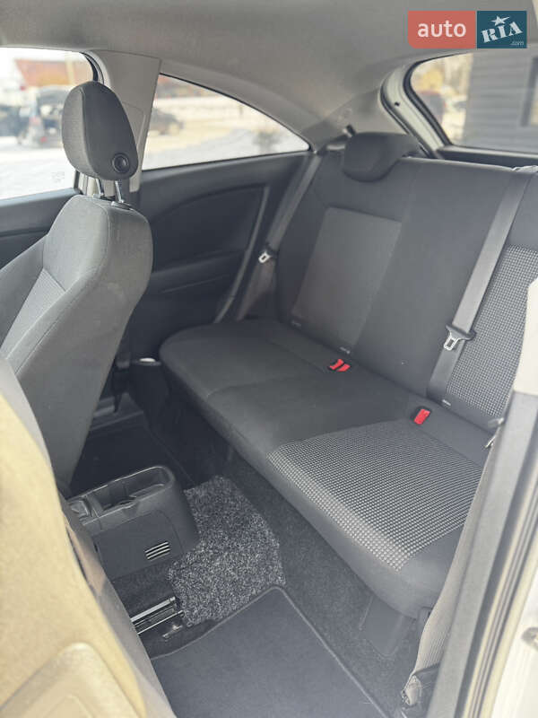 Хэтчбек Opel Corsa 2011 в Снятине фото 10 Хэтчбек Opel Corsa 2011 в Снятине