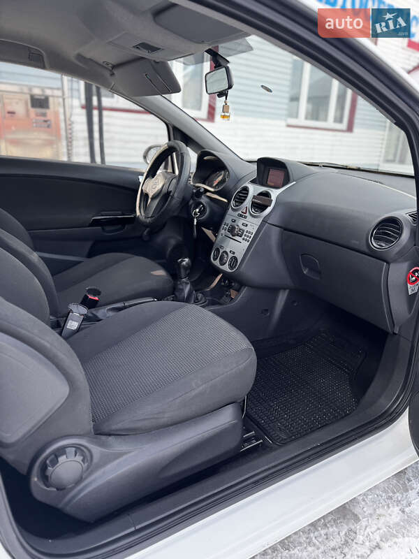 Хэтчбек Opel Corsa 2011 в Снятине фото 12 Хэтчбек Opel Corsa 2011 в Снятине