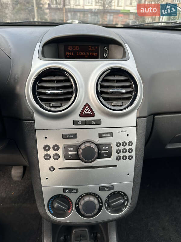 Хэтчбек Opel Corsa 2013 в Ивано-Франковске фото 9 Хэтчбек Opel Corsa 2013 в Ивано-Франковске