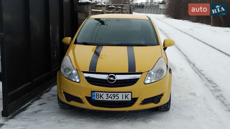 Хэтчбек Opel Corsa 2009 в Ровно
