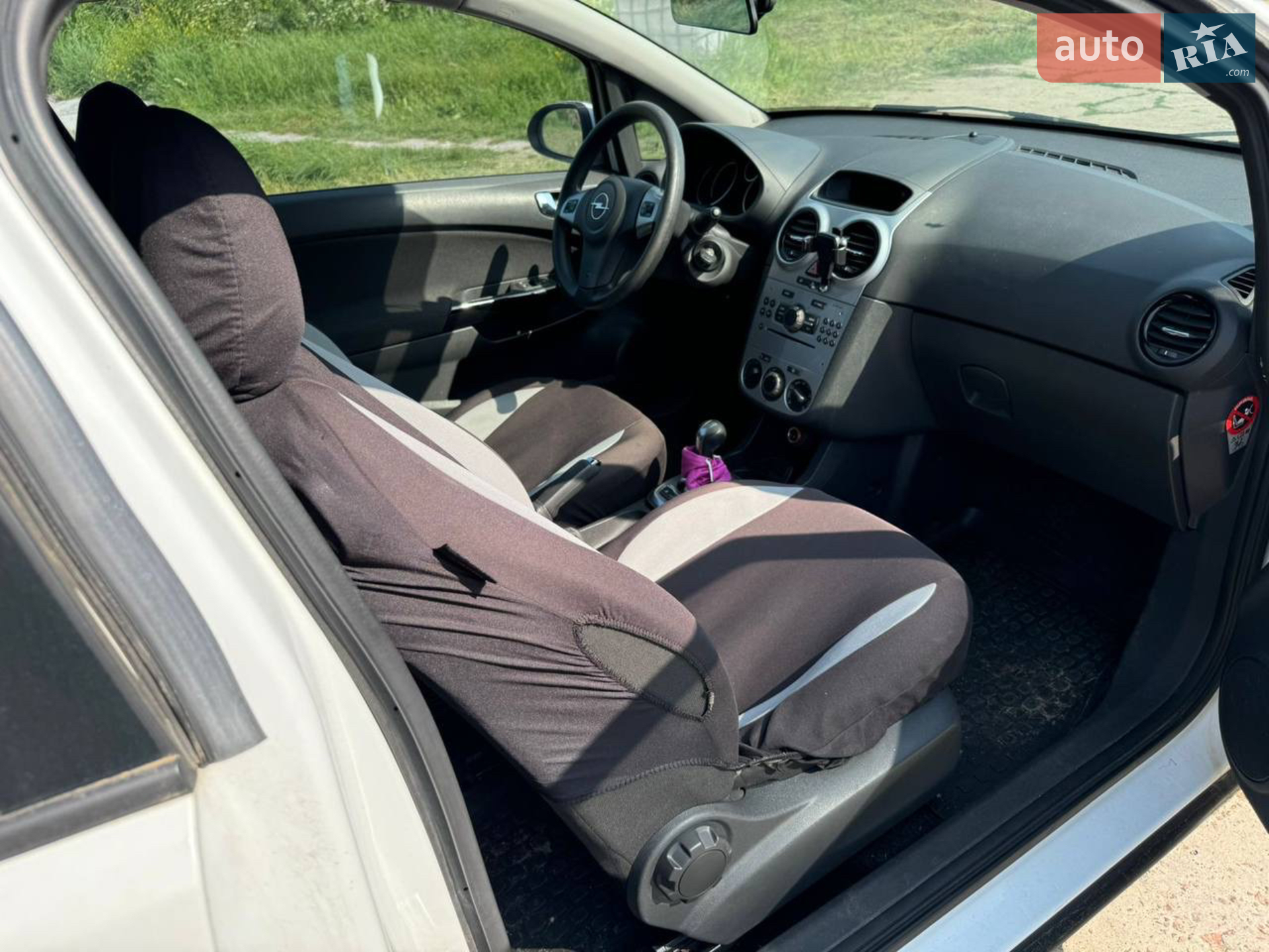 2013 Opel Corsa - мініатюра 17
