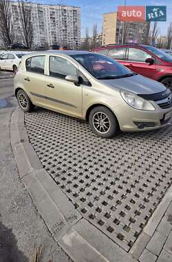 Хэтчбек Opel Corsa 2007 в Киеве