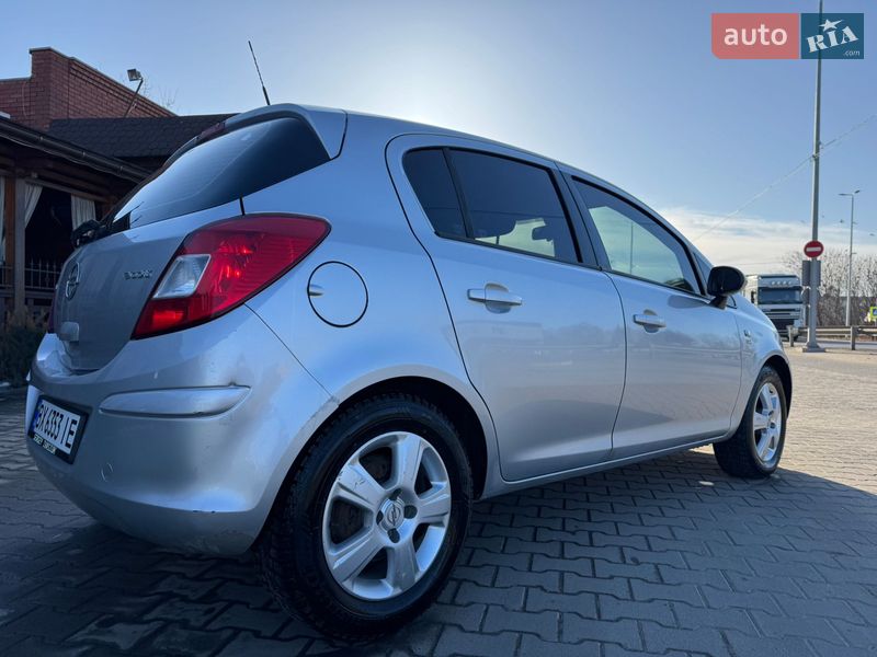 Хетчбек Opel Corsa 2012 в Хмельницькому