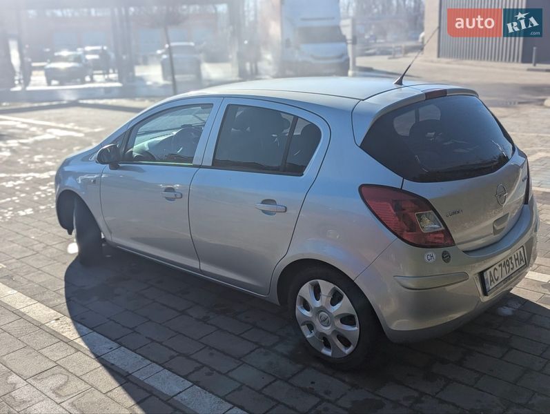 Хэтчбек Opel Corsa 2008 в Луцке
