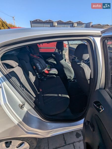 Хэтчбек Opel Corsa 2008 в Луцке