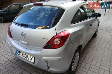 Хэтчбек Opel Corsa 2011 в Львове