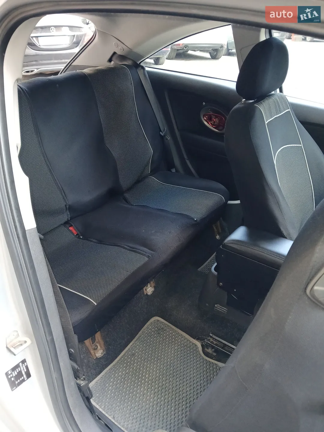 2011 Opel Corsa - мініатюра 11